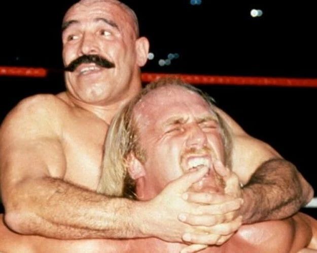 Hulk Hogan Vs Iron Sheik Photo Wrestling Picture Wwf Close Up