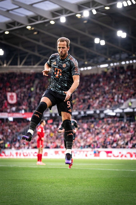 Harry Kane Fc Bayern Munich Soccer Athlete League Champions Jigsaw Puzzle