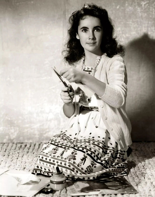 Hollywood Actor Elizabeth Taylor 1944 National Velvet Picture Magnet