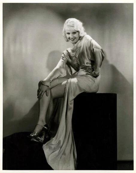 Hollywood Golden Age Actress June Knight Classic Portrait Keychain Keychain