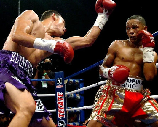 Ivan Calderon Magnet Boxing Picture Ring Action