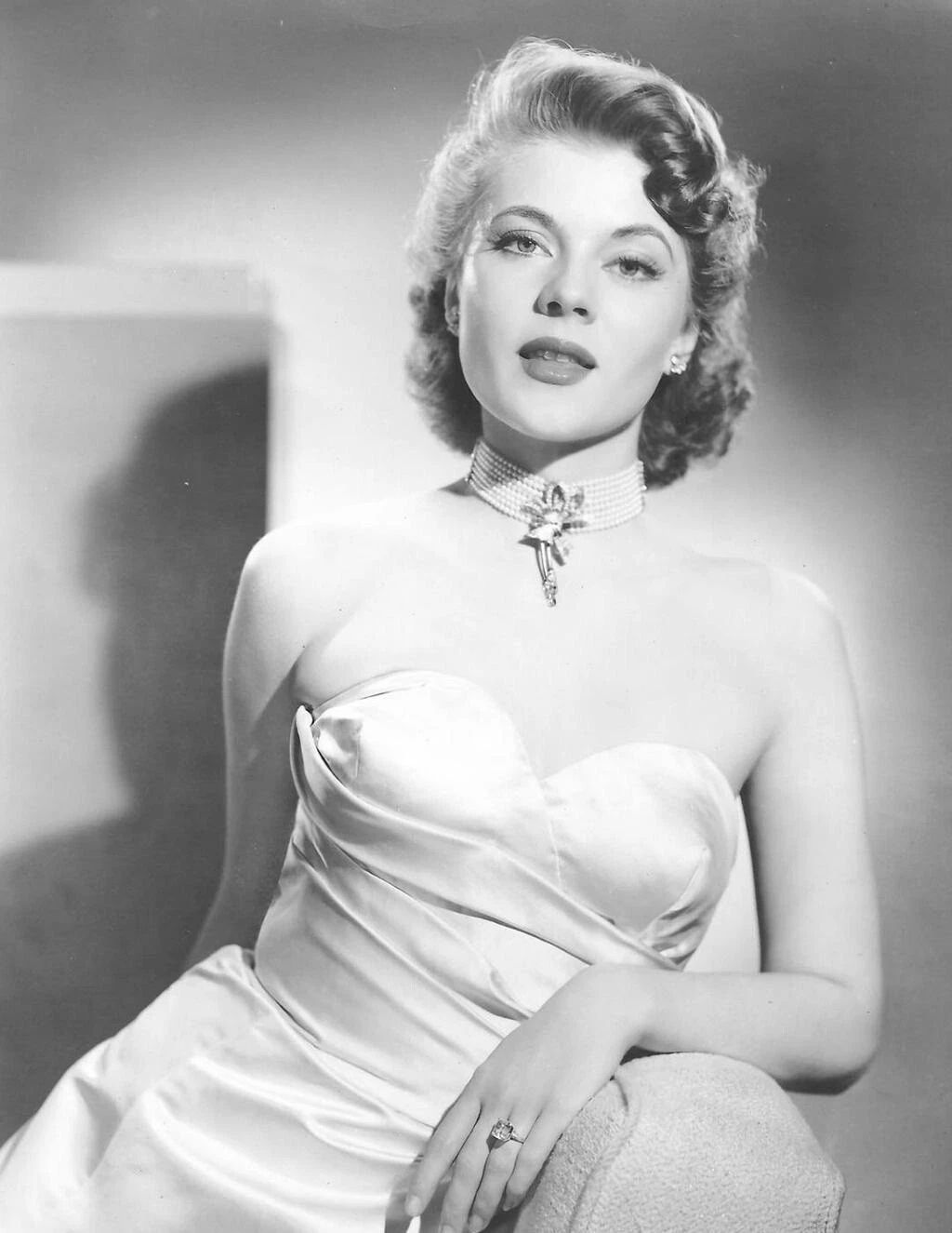Iconic Actress Peggie Castle Publicity Photo Print 300 Piece Jigsaw Puzzle