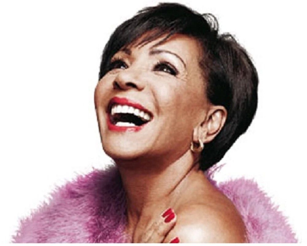 Iconic Singer Shirley Bassey Classic Publicity Picture Keychain Keychain Print