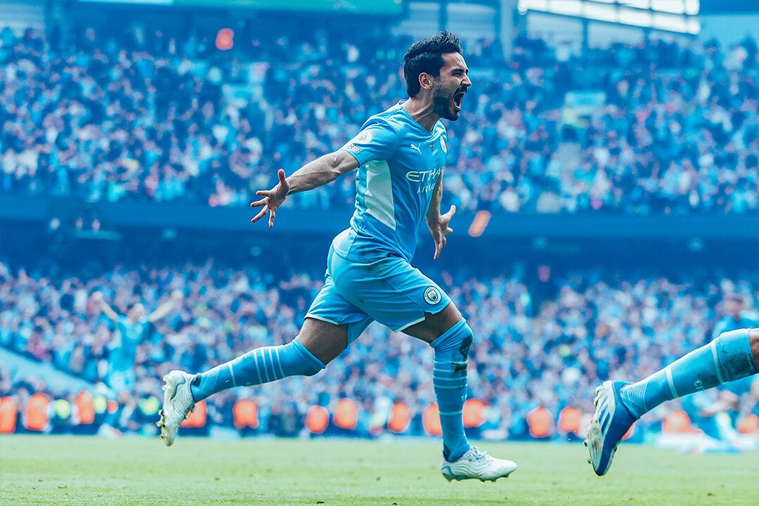 Ilkay Gundogan Manchester Team League Champions 202122 Wall Poster