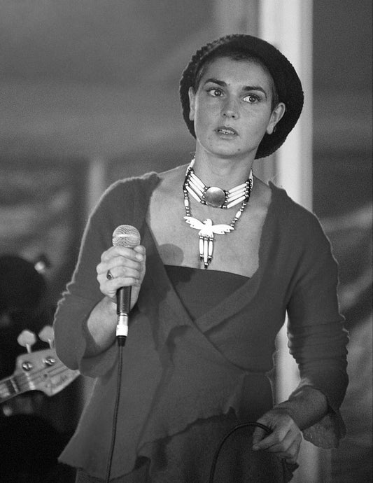 Irish Singer Sinead O'Connor Vintage Magnet Picture Magnet