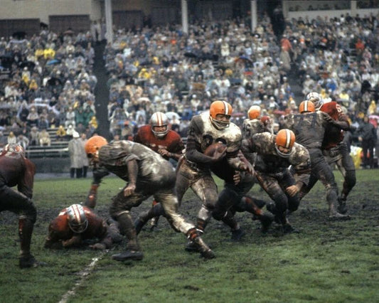 Jim Brown Photo Cleveland Browns Picture Nfl Football Muddy Action