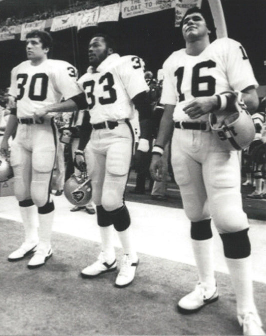 Jim Plunkett Keychain Oakland Raiders La Picture On Side Line