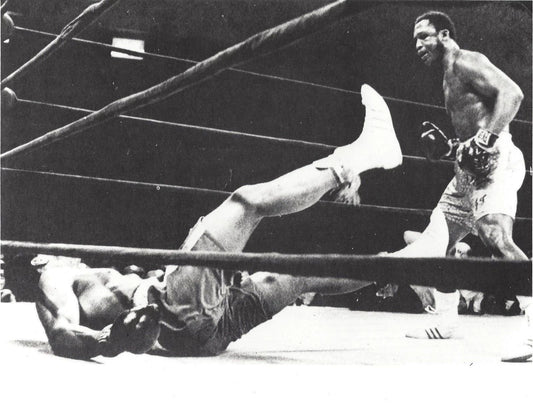 Joe Frazier Floors Muhammad Ali Keychain Boxing Picture Bw