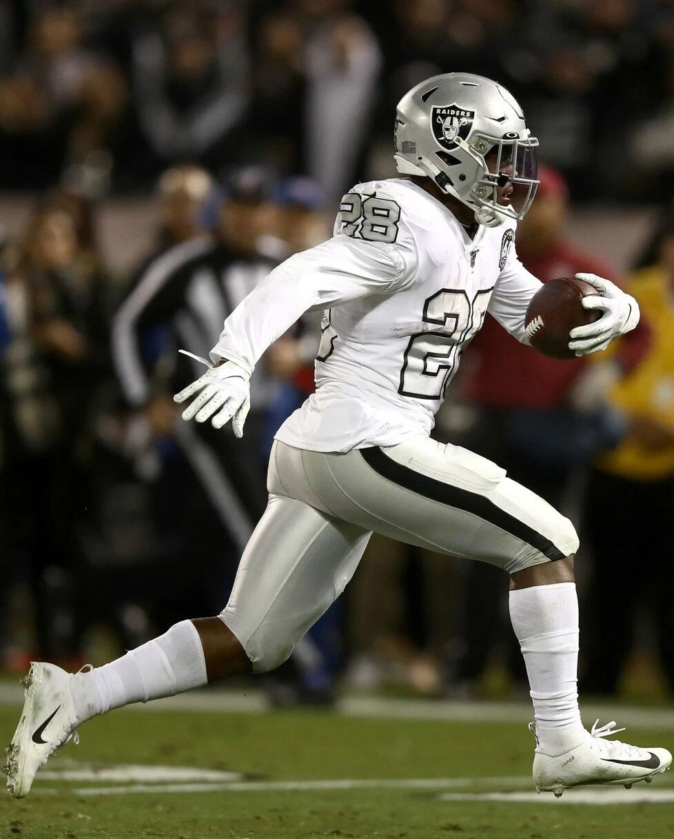 Josh Jacobs Photo Las Vegas Oakland Raiders Picture Nfl On The Run