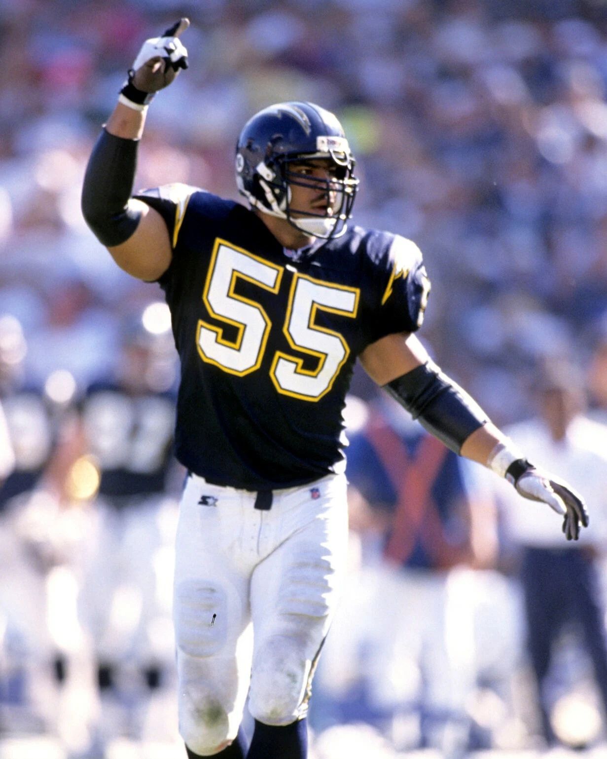 Junior Seau Photo San Diego Chargers Picture Nfl Football Close Up Action