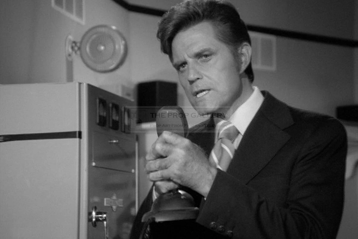 Jack Lord In Classic Tv Show Hawaii Five O Picture Photo Print