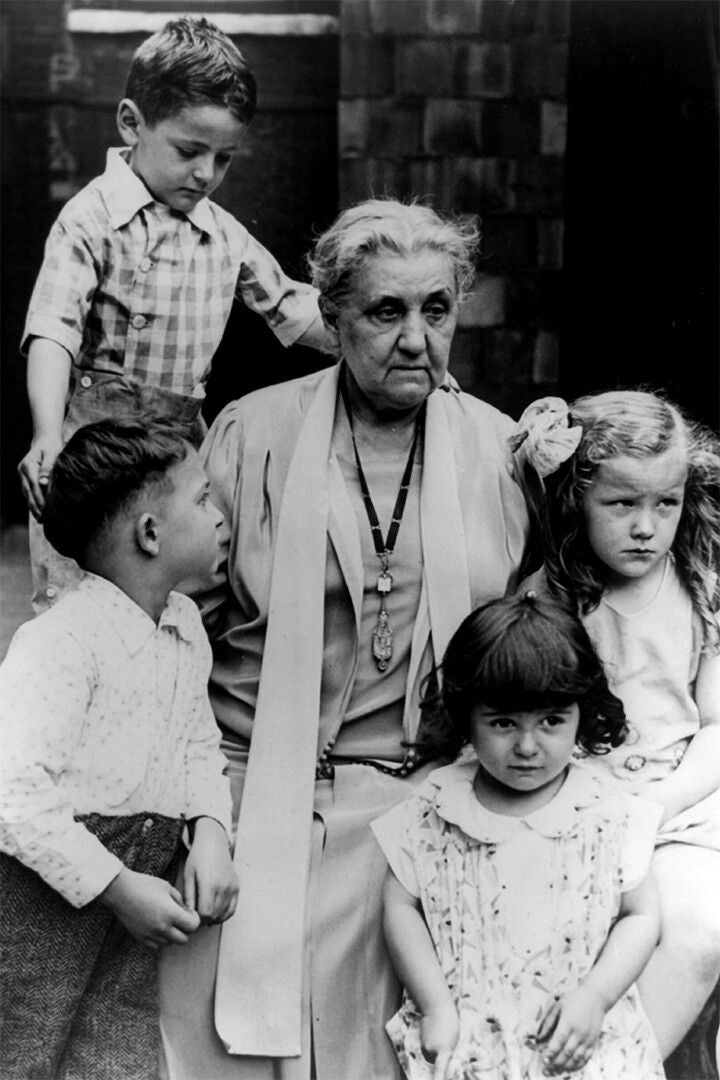 Jane Addams Posing With Children Painting Print Magnet