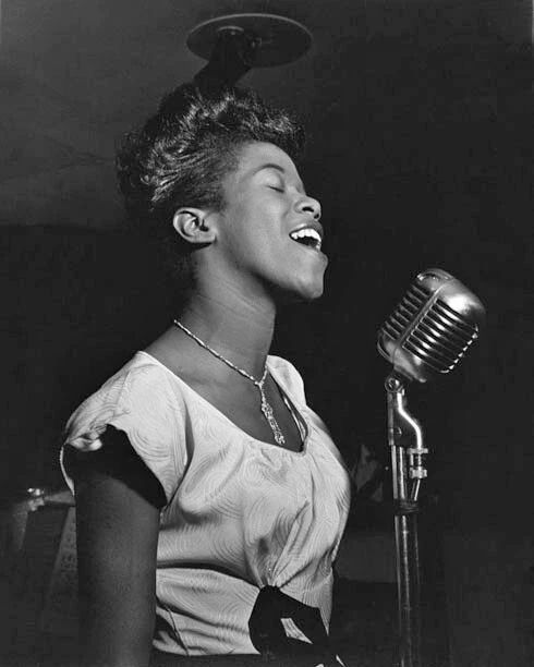 Jazz Singer Sarah Vaughan Glossy Keychain Vocal Music Keychain 1