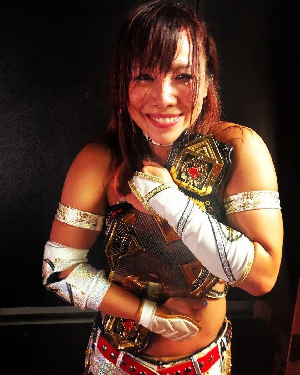 Kairi Sane Keychain Wrestling Picture With Belt Wwe Nxt Pirate Princess