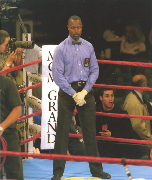 Kenny Bayless Photo Boxing Picture