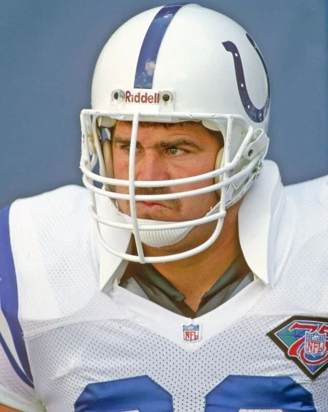 Kirk Lowdermilk Indianapolis Colts Football Nfl Close Up 300 Piece Jigsaw Puzzle