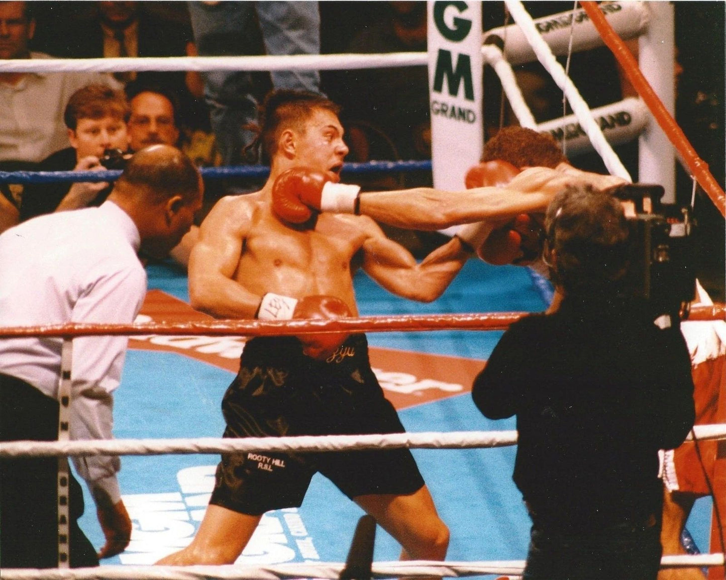Kostya Tszyu Photo Boxing Picture Corner Action