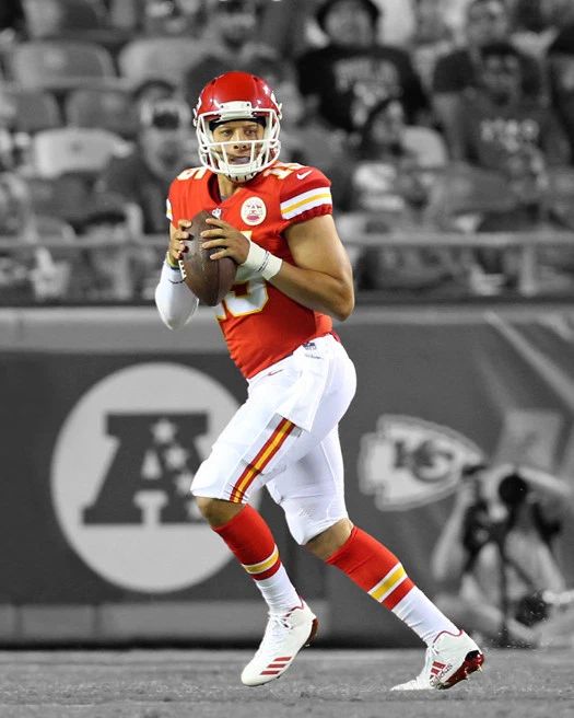 Kansas City Chiefs Patrick Mahomes Glossy Magnet Spotlight Magnet 1