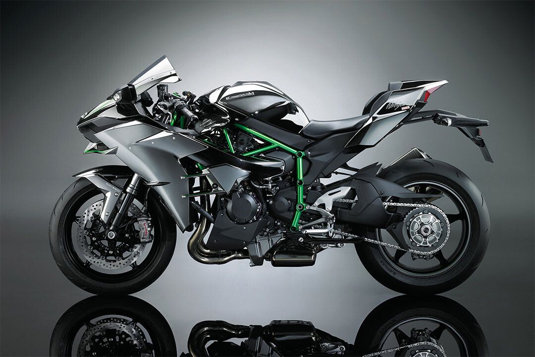 Kawasaki Ninja H2 Luxury Motorcycle Speed Magnet