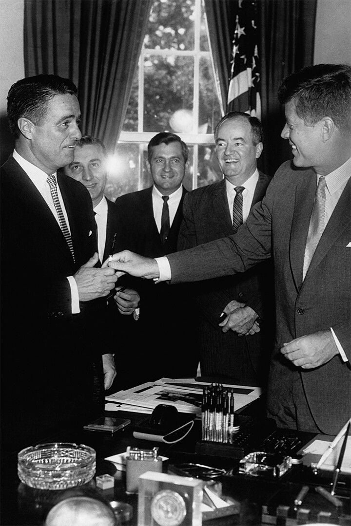 Kennedy Talking To Peace Corp Volunteers Wall Art Home Decor Poster