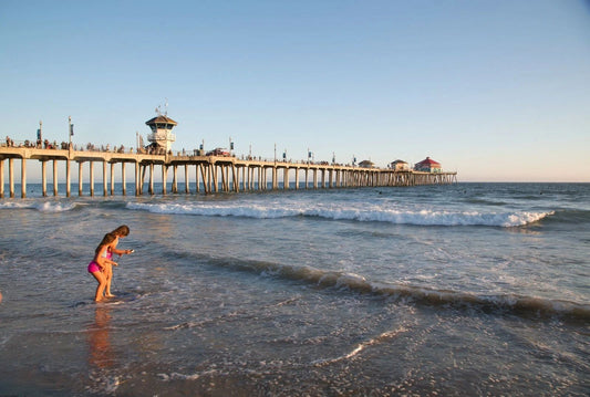Kids Playing By Pier Huntington Beach California Keychain Reprint Surf