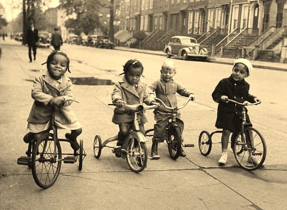 Kids On Tricycles Brooklyn New York City 1930S Retro Picture Photo 8.5 X11