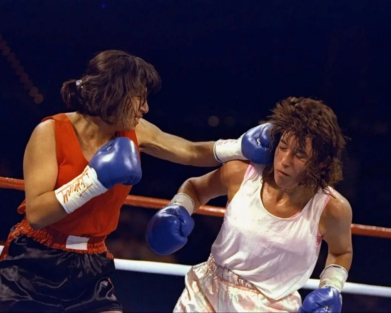 Laura Serrano Keychain Boxing Picture Action