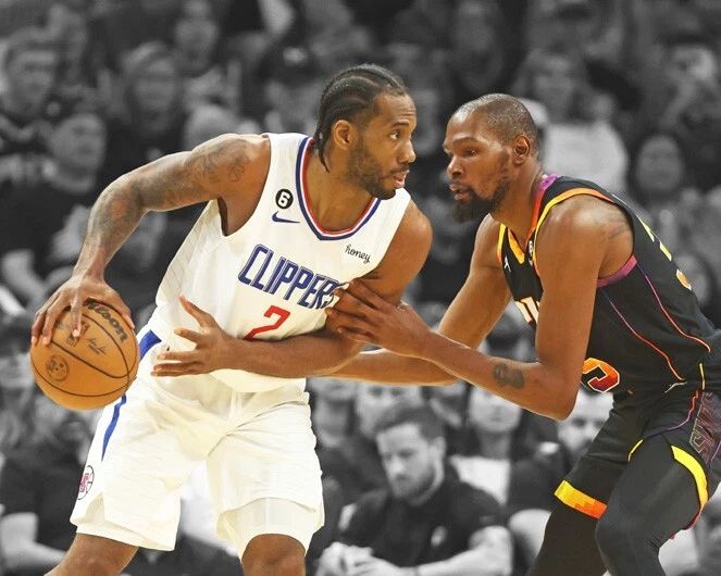 La Clippers Kawhi Leonard Vs Kevin Durant Glossy Keychain Spotlight Print