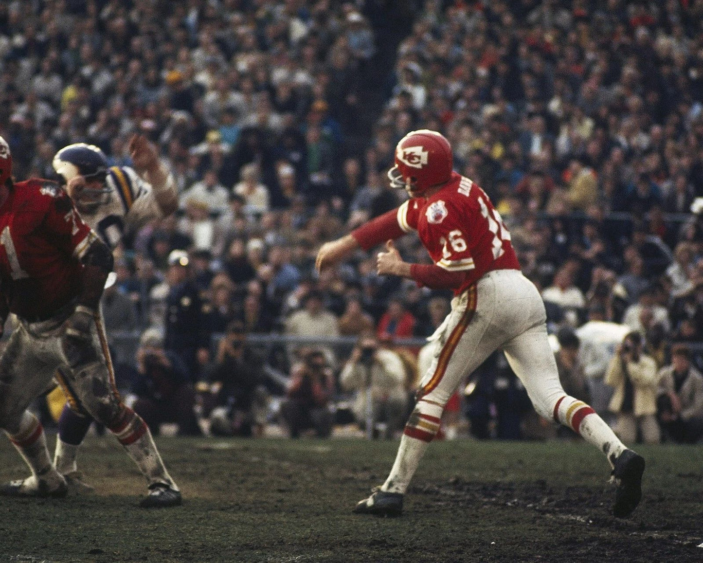 Len Dawson Kansas City Chiefs Kc Nfl Football Game Action 300 PCS Jigsaw Puzzle