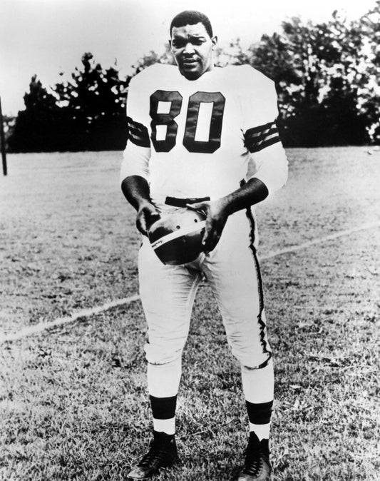 Len Ford Photo Cleveland Browns Nfl Football Picture Posed Holding Helmet