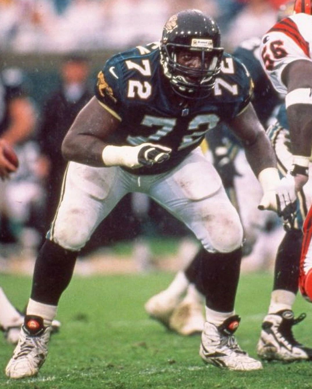 Leon Searcy Jacksonville Jaguars Nfl Football Vs Bengals 300 Piece Jigsaw Puzzle