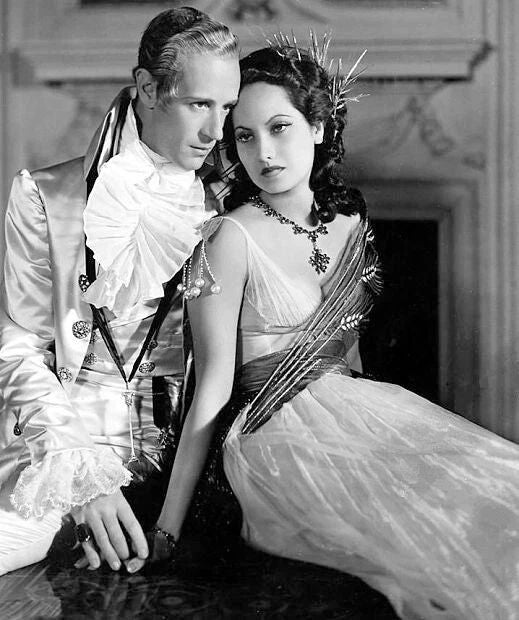 Leslie Howard & Merle Oberon The Scarlet Pimpernel Classic Poster Photo