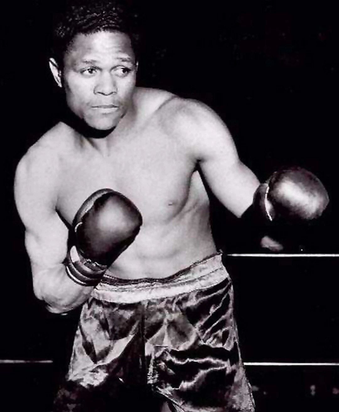 Lloyd Marshal Photo Boxing Picture