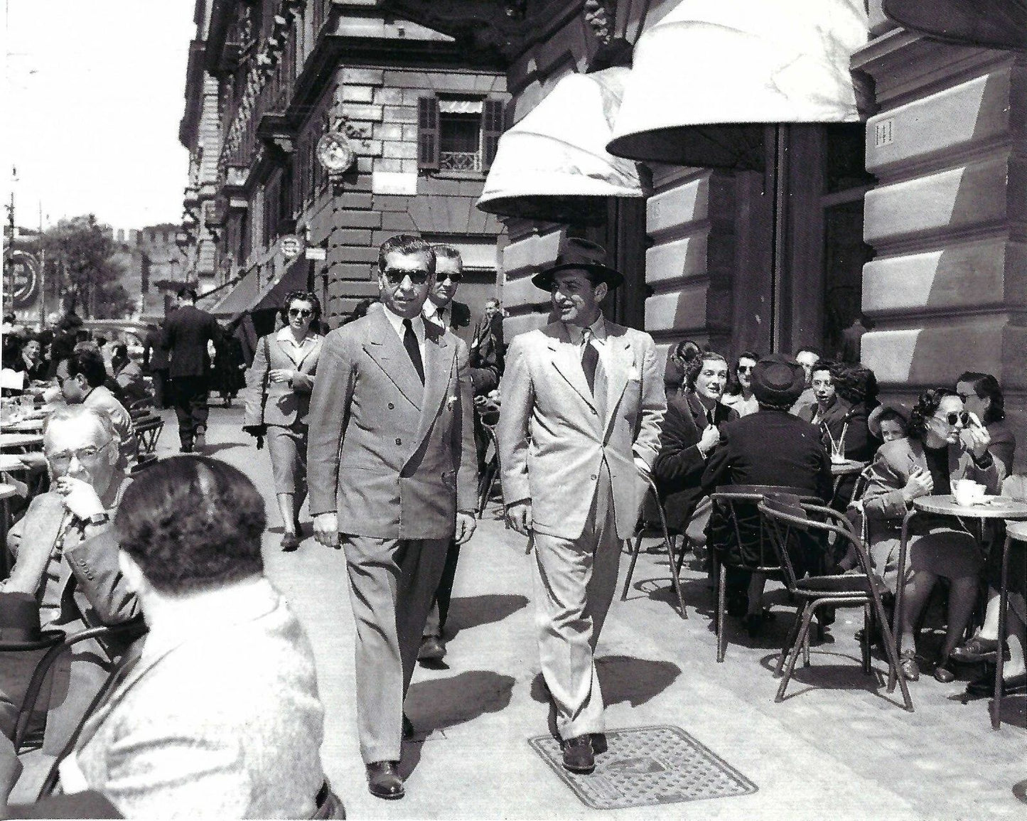 Lucky Luciano Keychain Mafia Organized Crime Mobster Mob Picture Taking Stroll