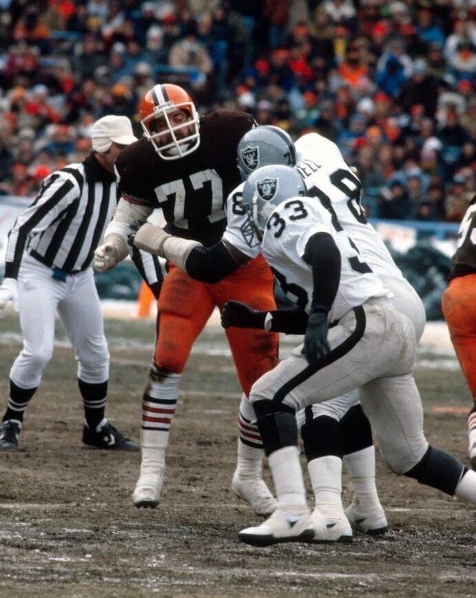 Lyle Alzado Cleveland Browns Football Nfl Game Action Raiders 300 PCS Jigsaw