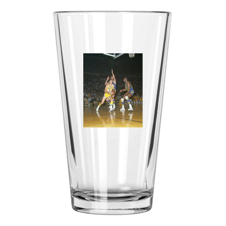 Lakers Jerry West And Warriors Nate Thurmond Basketball Pint Beer Drinking Glass