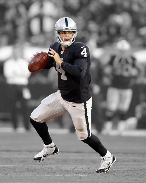 Las Vegas Raiders Derek Carr Glossy Magnet Spotlight Magnet 2