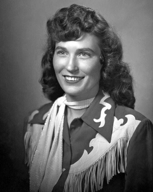 Legend Country Singer Loretta Lynn Glossy Photo Music Print Poster 3