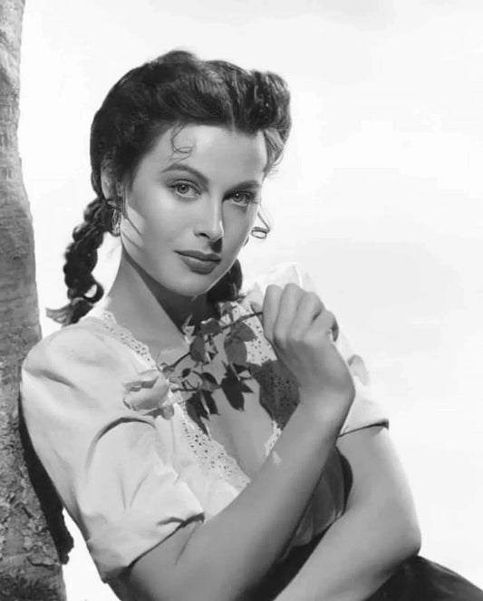 Legendary Actress Hedy Lamarr Charming Portrait Picture Magnet