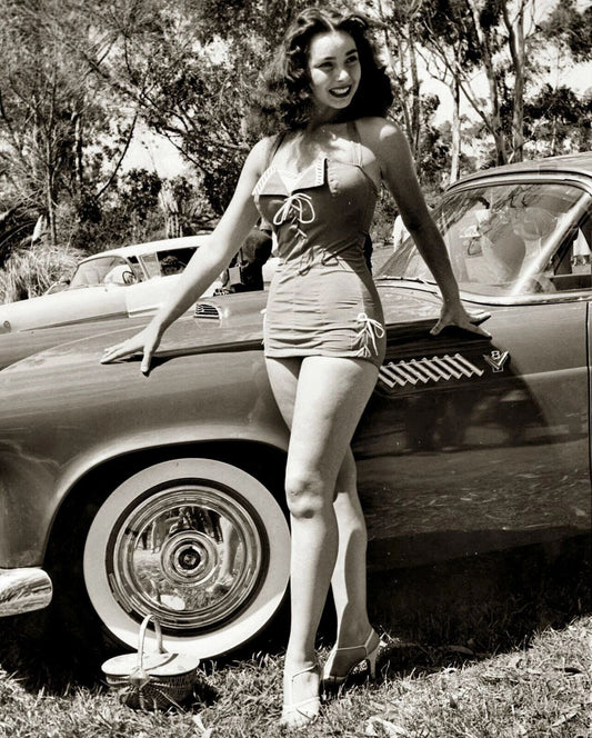 Leggy Jennifer Jones Posing On A Classic Car Retro Picture Photo