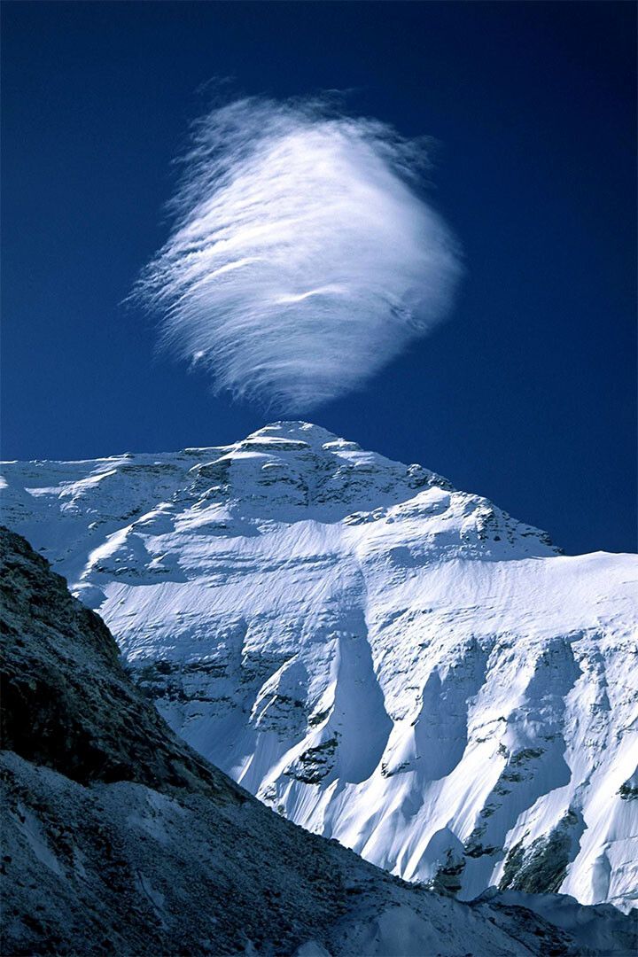 Lenticular Cloud Over Mount Everest Landscape Wall Art Home Decor Poster