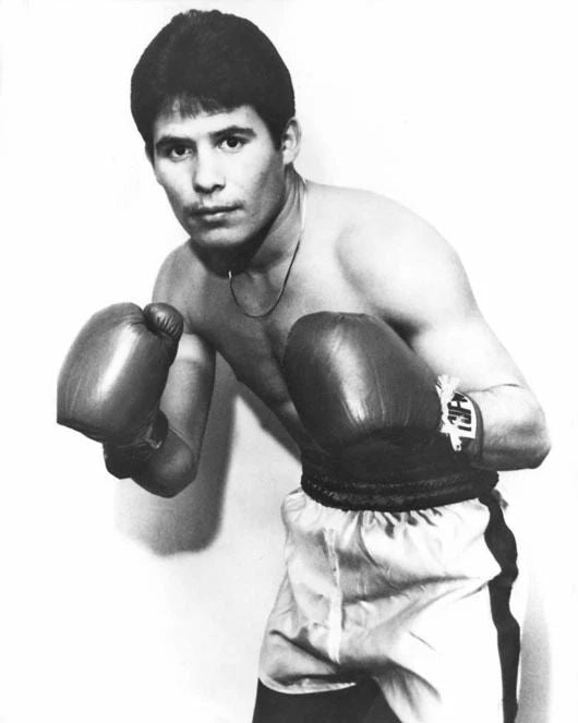 Lightweight Boxing Champion Julio Cesar Chavez Glossy Keychain Keychain