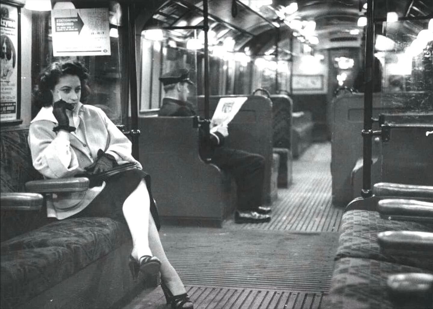 London Underground 1952 Subway Public Transit Rail Car Picture Photo