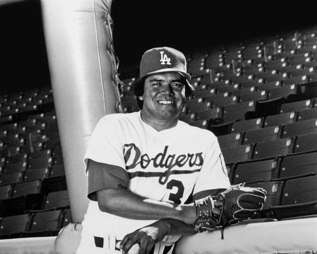 Los Angeles Dodgers Fernando Valenzuela Glossy Keychain Baseball Print 1