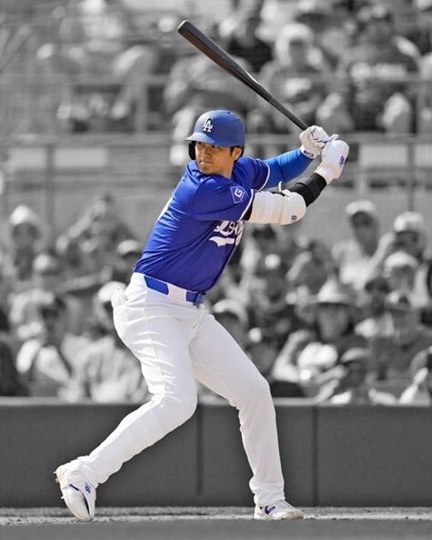 Los Angeles Dodgers Shohei Ohtani Glossy Keychain Baseball Spotlight Print 1