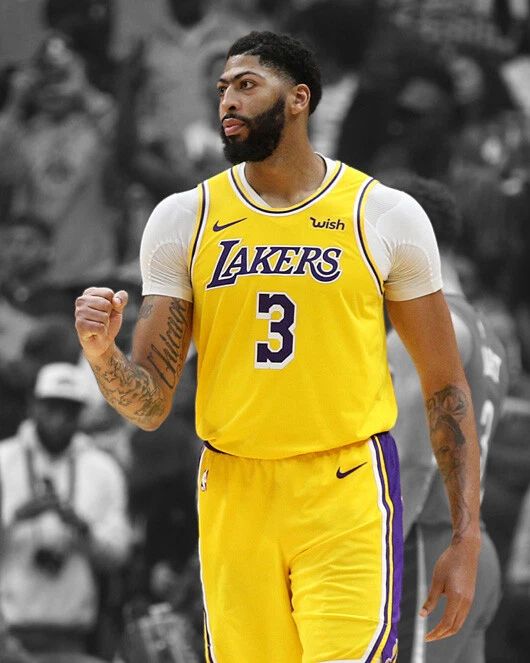 Los Angeles Lakers Anthony Davis Glossy Keychain Spotlight Basketball Print