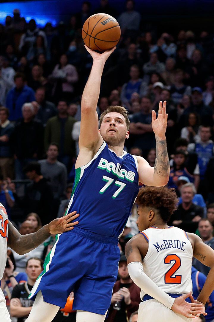 Luka Doncic 77 Basketballer Dallas Mavericks Team Match Keychain