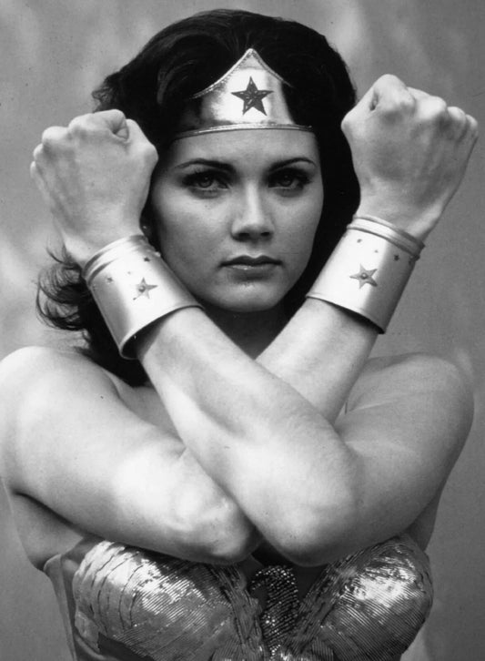Lynda Carter From Tv Show Wonder Woman Picture Magnet Print