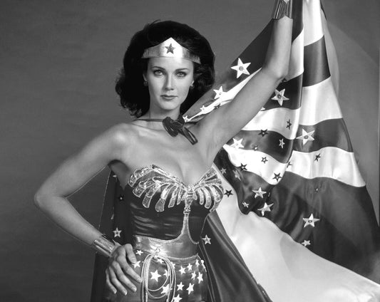 Lynda Carter In Old Tv Series Wonder Woman Picture Photo Print