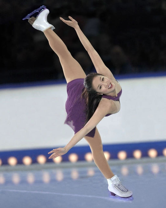Michelle Kwan Keychain Figure Skating Ice Olympics Usa Picture